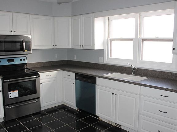 5th image of 3821 43rd St