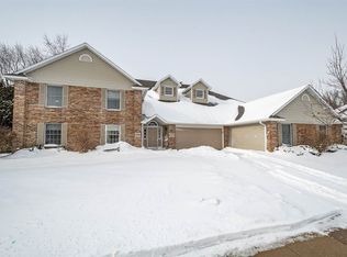 211 Cayman St, Iowa City, IA