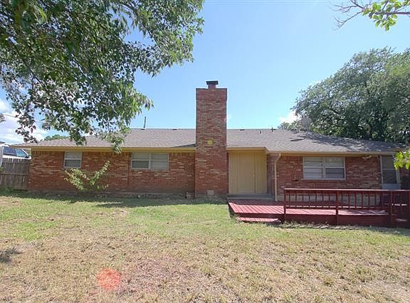 4th image of 6024 Wedgmont Cir N