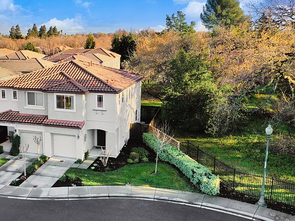 3rd image of 1148 Tocia Ave