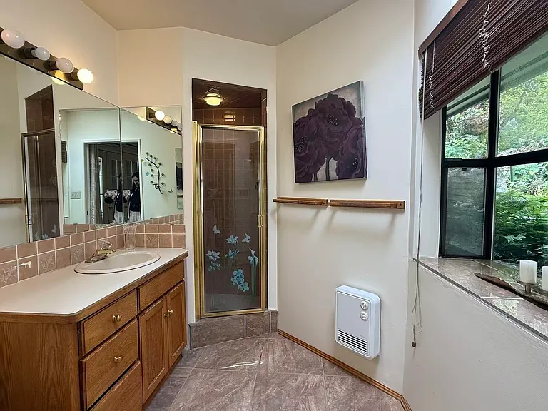 3863 Marine Dr — Photo 12