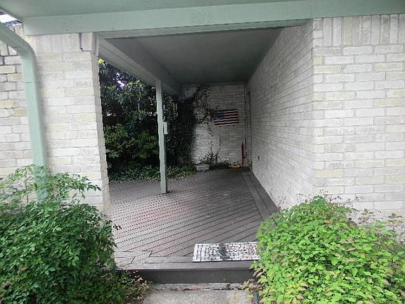 3rd image of 9311 Portal Dr