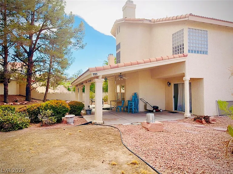 8405 Justine Ct — Photo 42