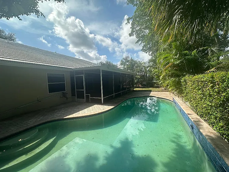 5503 NW 39th Ave — Photo 21