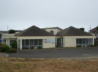 924 SW 8th St, Newport, OR 97365