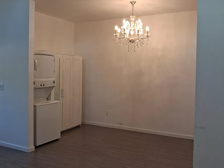 309 Kansas Ave #1/2 — Photo 20