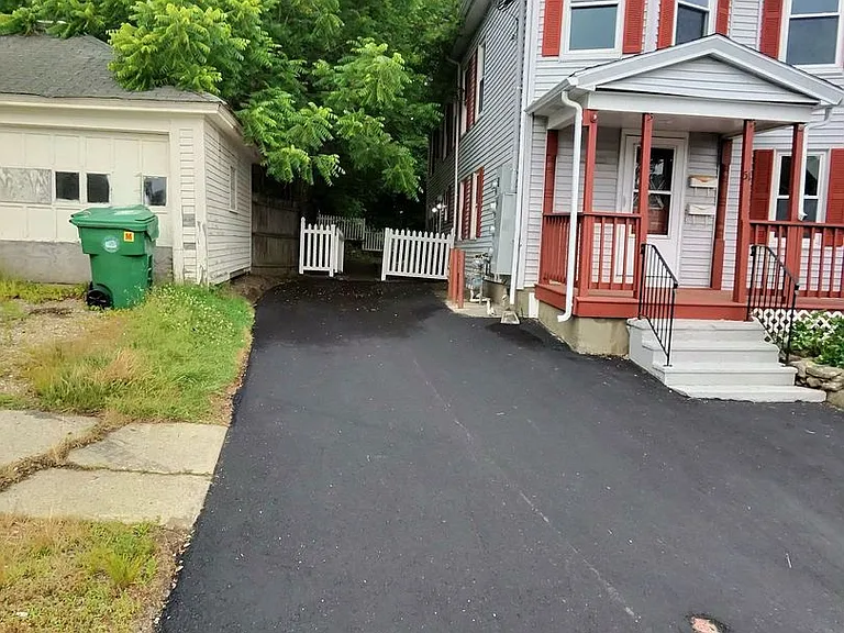 51 Summit St — Photo 24
