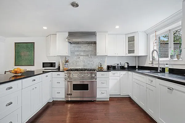 Rented by Compass | media 4