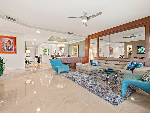 5th image of 108 La Peninsula Blvd #108