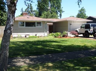 2490 F St, Springfield, OR 97477