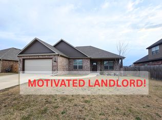 1001 W Ashmore Landing Loop, Centerton, AR 72719