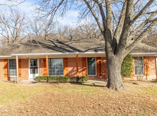 8011 S Gary Pl, Tulsa, OK 74136
