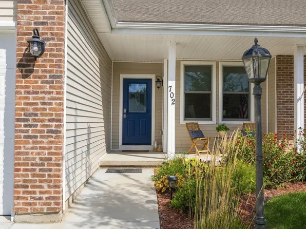 702 Merlot Ln, Cambridge, WI 53523