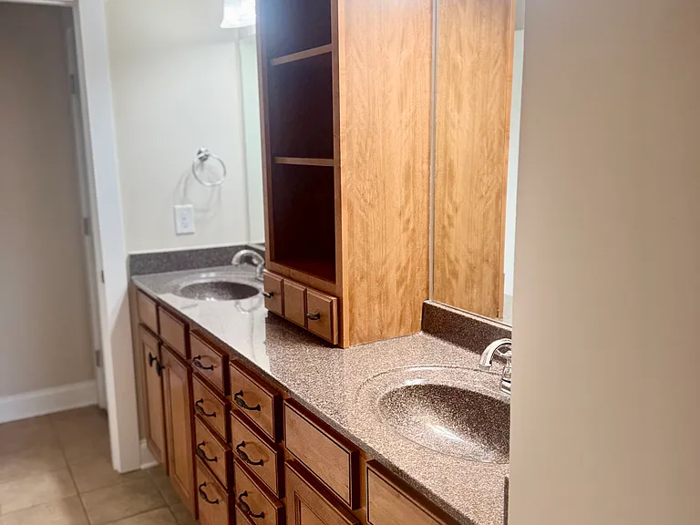 116 Savannah Ave — Photo 13