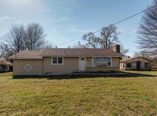 435 S Miller Rd, Springfield, MO 65802