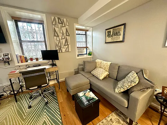 Rented by Tourma Realty LLC | media 13