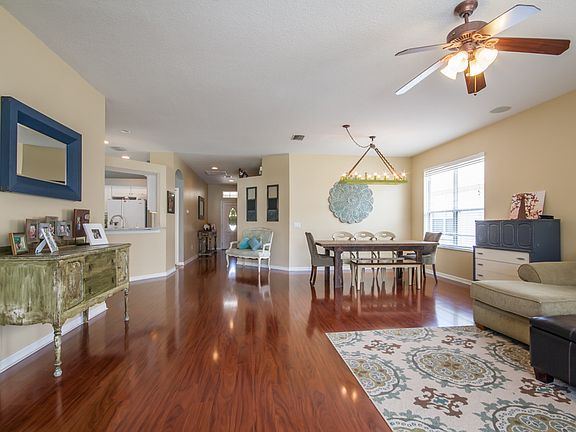 4th image of 18204 Tivoli Ln