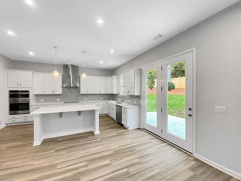 245 Birchwood Row — Photo 8