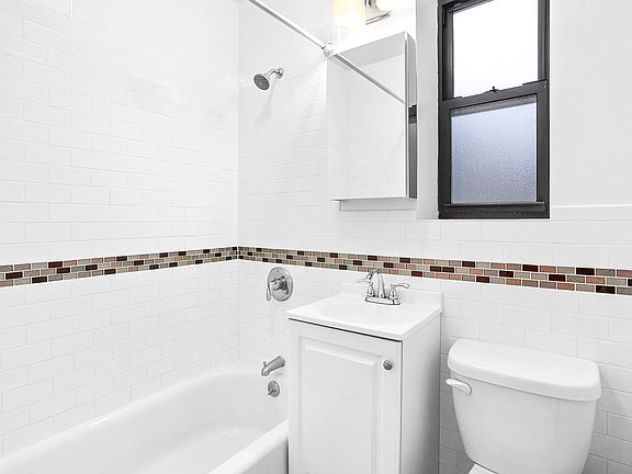 5th image of 235 E 2nd St APT A1