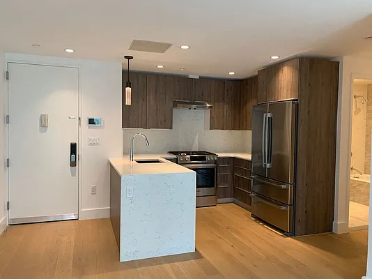 Rented by Lin Pan Realty Group LLC | media 14
