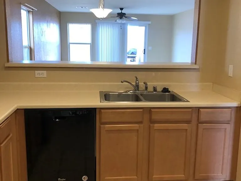9940 S Brazos Bend St #1 — Photo 4