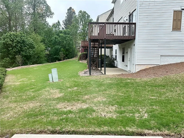 6004 Falling Water Ct — Photo 20