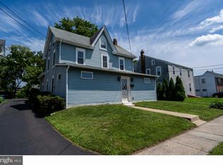 17 S Maple Ave, Hatfield, PA 19440