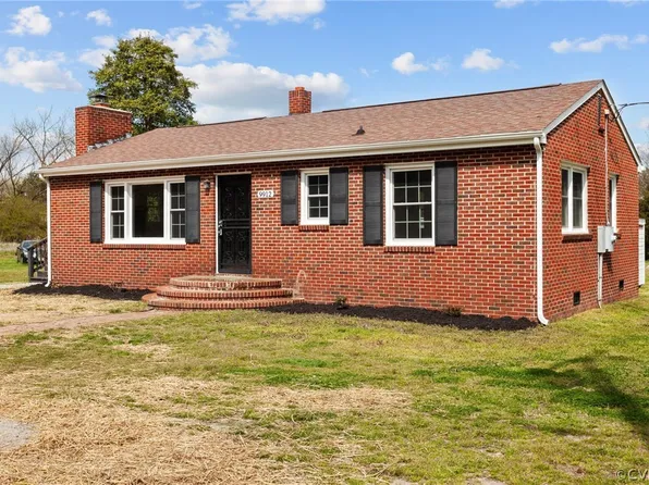 9912 Golf Course Dr, Disputanta, VA 23842