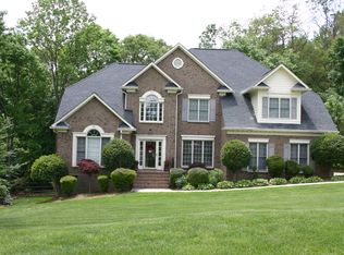 5601 Silchester Ln, Charlotte, NC 28215