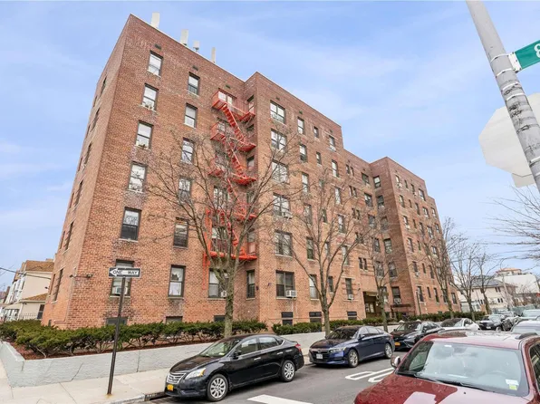 88-30 182nd Street #F1, Hollis, NY 11423