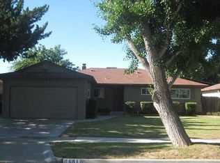 681 E San Carlos Ave, Fresno, CA 93710