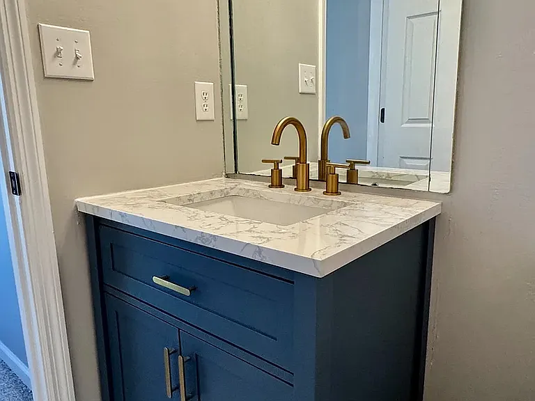 175 Williamsburg Ln — Photo 4