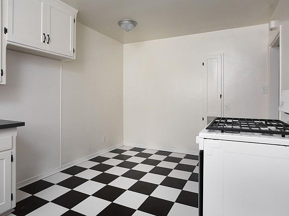 5th image of 4279 Tujunga Ave #3/4
