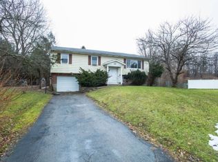 10 Drew Ct, Wappingers Falls, NY 12590