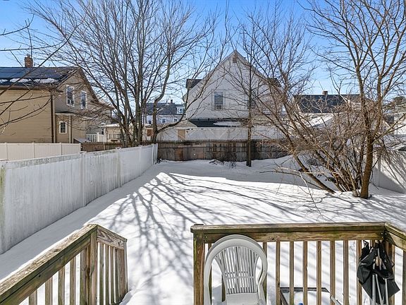 4th image of 7 Ward St