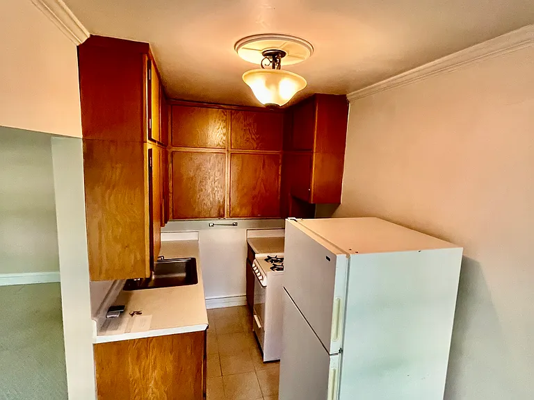1455 Fulham St #4 — Photo 4