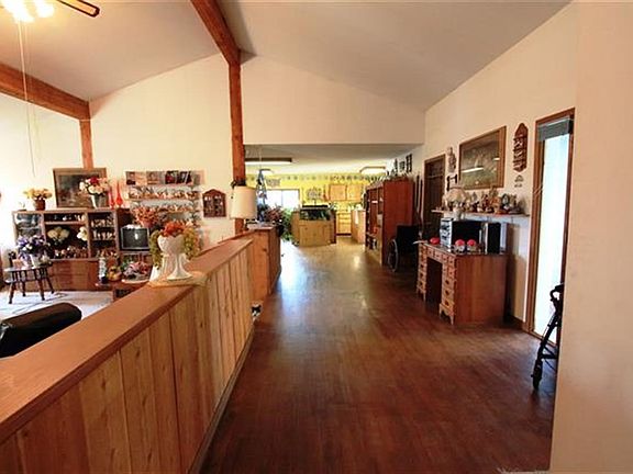 4th image of 4287 Williams Ln