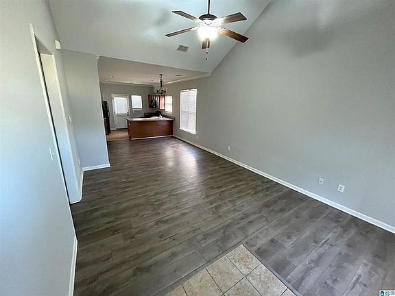 3rd image of 117 The Heights Dr