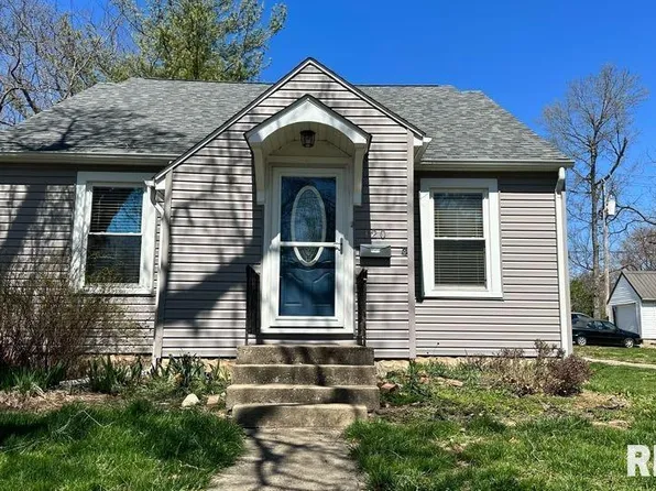 120 E Bennett St, Salem, IL 62881