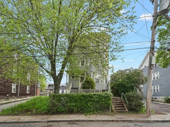 24 Suffolk St, Chelsea, MA 02150
