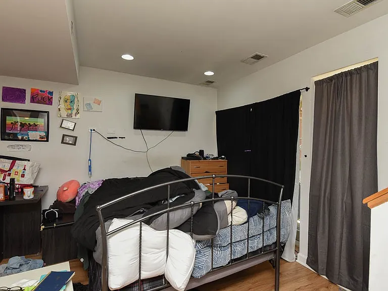 5657 N Magnolia Ave #EG — Photo 7
