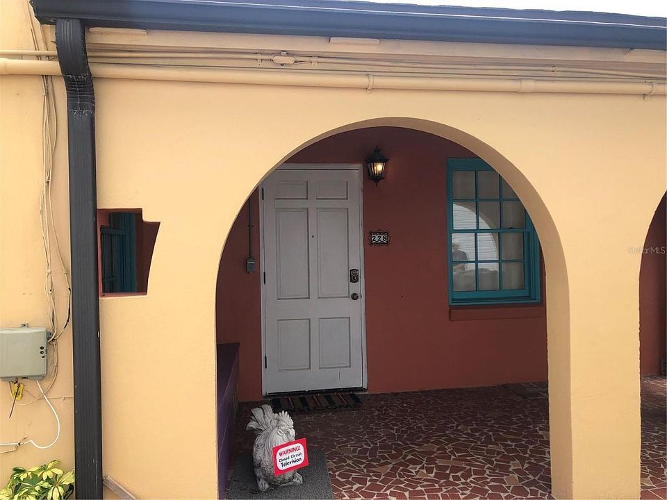 1st image of 228 Charlotte St