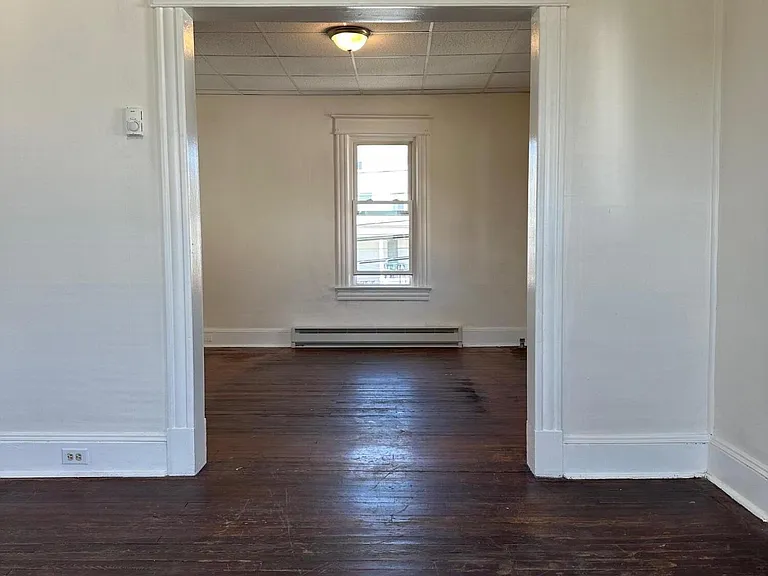1317 Schlager St #1/2 — Photo 16