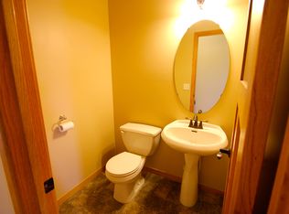 15819 Martin St NW, Andover, MN 55304