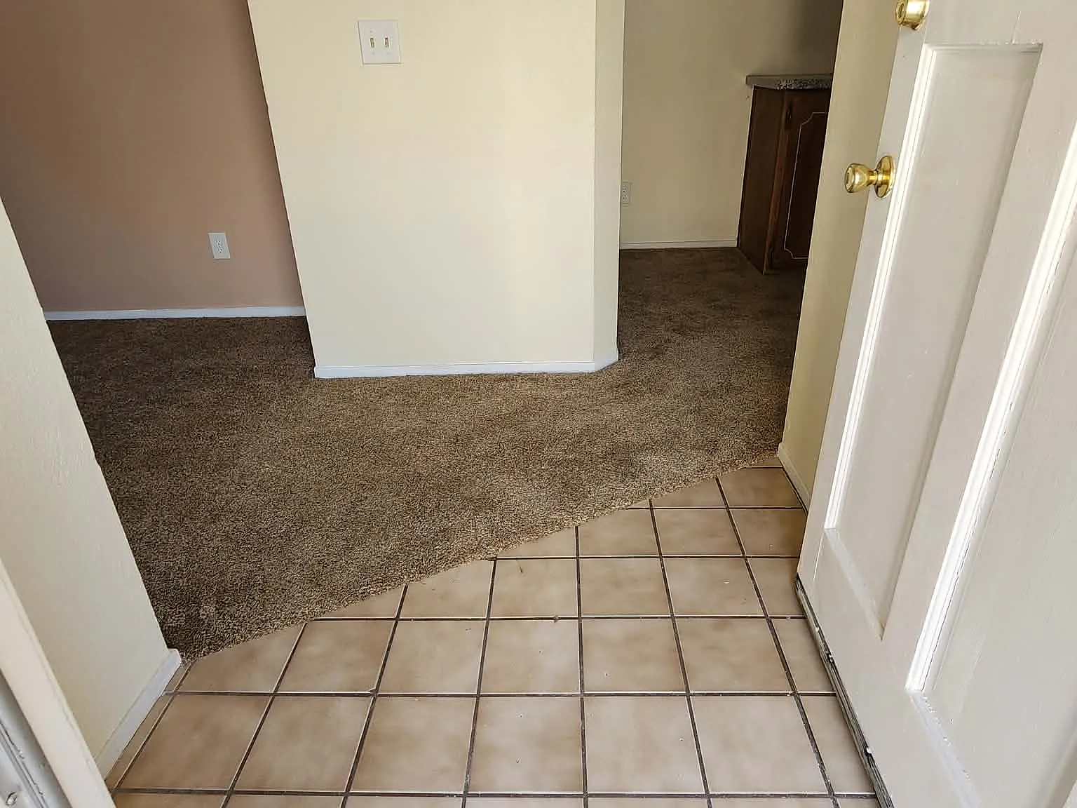 3 bed, 1138 sqft, $2,200 — Photo 4