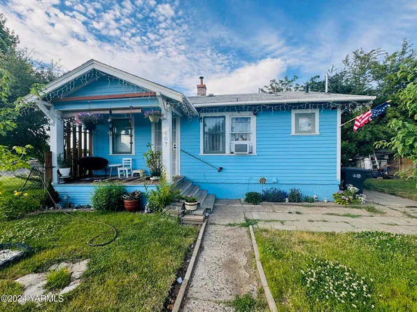 407 Queen Anne Blvd, Yakima, WA 98902