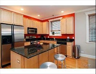 2nd image of 867 N Paulina St APT 2S