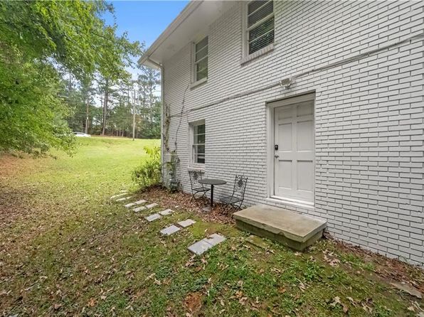 6650 Queen Mill Rd SE, Mableton, GA 30126