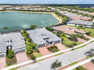 7785 Jacaranda Ln, Naples, FL 34114