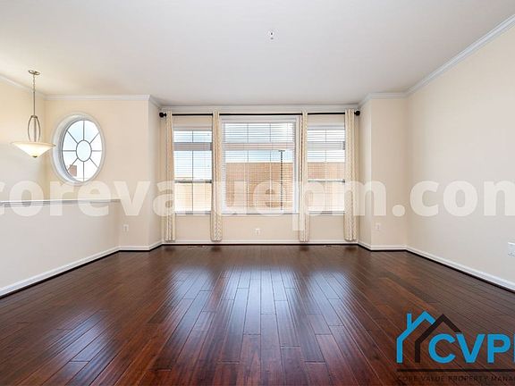 3rd image of 1322 Chapel Centre Dr